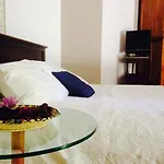 Il Castello Del Ghiro Bed & Breakfast Manta