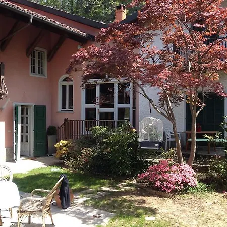 Bed & Breakfast Il Castello Del Ghiro Rent E-bike 3*