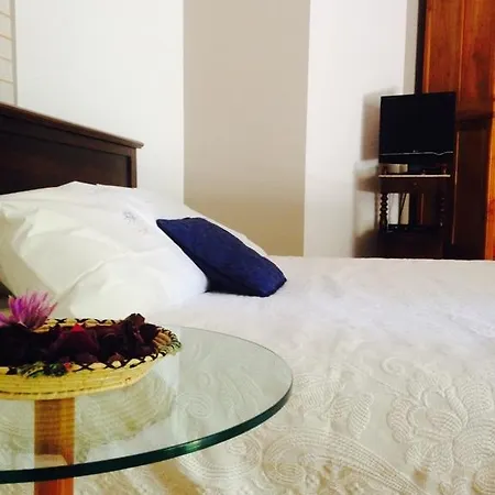 Il Castello Del Ghiro Bed & Breakfast Manta