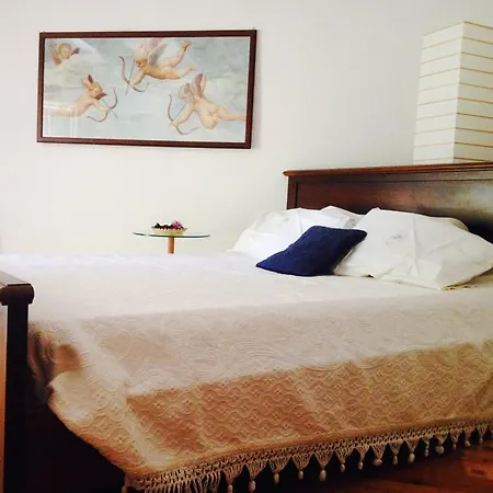 Il Castello Del Ghiro Bed & Breakfast Manta