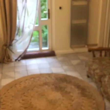 Il Castello Del Ghiro Bed & Breakfast Manta