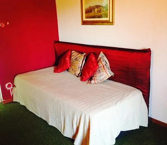 Il Castello Del Ghiro Bed & Breakfast Manta