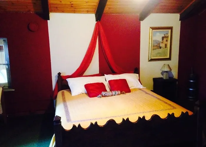 Il Castello Del Ghiro Bed & Breakfast