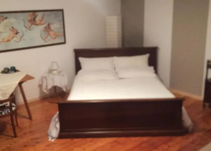 Frühstückspension Il Castello Del Ghiro 3*